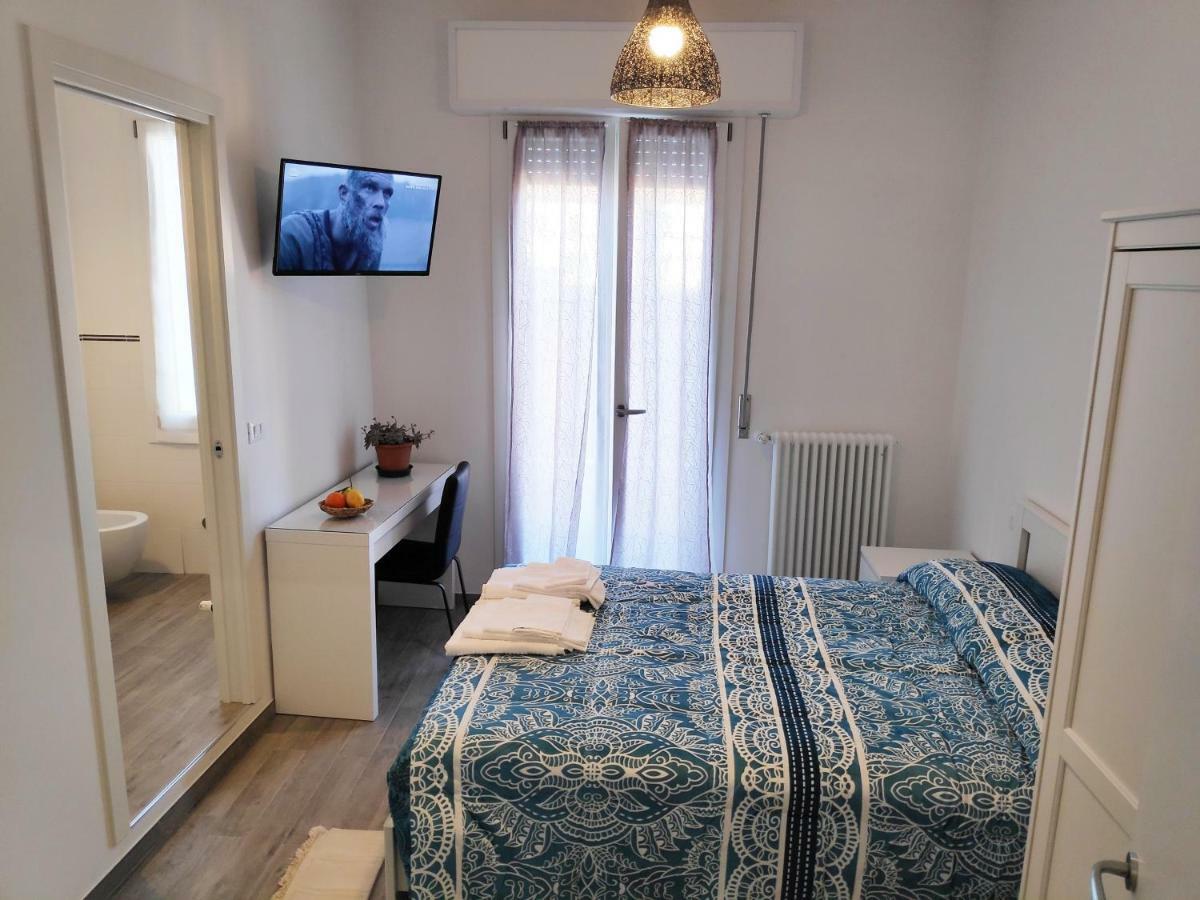 Casadei Guest House Stazione Bologna Buitenkant foto